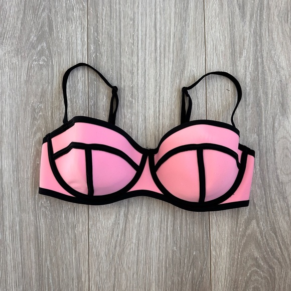 Triangl Swimwear Candy Pink Bikini Top - Picture 6 of 9